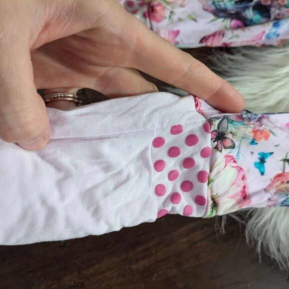 Bums & Roses Killer Queen Ruffle Romper 18-24 Months Pink Floral Skulls Sleeper - Picture 9 of 11